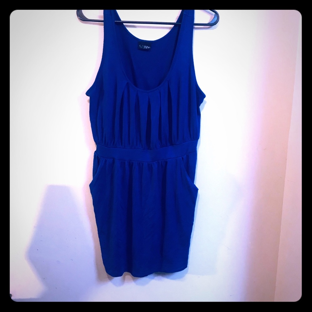 Pending trade Daytrip royal blue dress